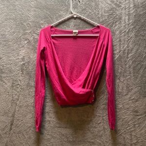 Tommy Jeans Hot Pink Top, size Small. Waist fitted